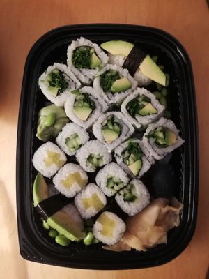 Veganes sushi  at Munas Asia Cuisine in Hamburg