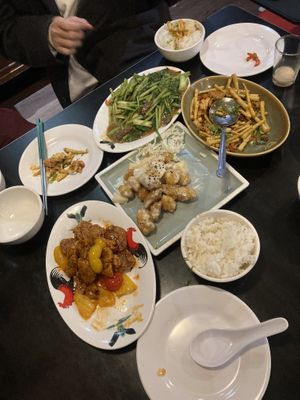 Amazing assortment - favourite: sweet and sour beef  at Chao 炒炒蔬食熱炒 in Taipei