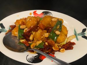 Kung pao shrimp balls at Chao 炒炒蔬食熱炒 in Taipei