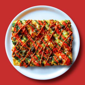 Detroit Style Pizza: Hot Stuff
Tomatensauce, NoMoRella, Peperoncini, Oliven, Knoblauch, Olivenöl, Basilikum. // Sauce On Top: Mellow Veg & Rocket Science at Disco Pizza in Luzern