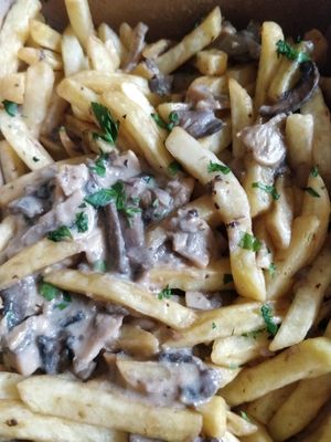 Dirty Mushroom fries 🤤 at Viva La Vegan in Edinburgh