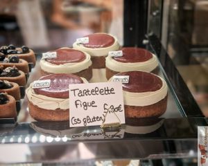 fig tartlets at Les Herbes Folles in Dourdan