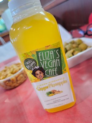Ginger Pineapple Juice at Eliza's Vegan Café in Florence