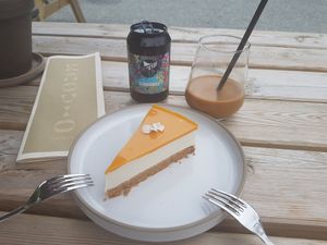 Cheesecake 🌱💚 at Kasvio in Utrecht