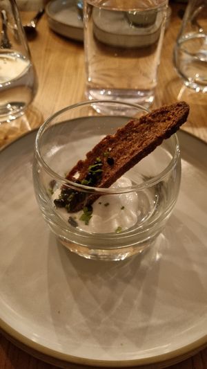 Gefrituurd roggebrood met zeewierkaviaar en zure room at Kasvio in Utrecht