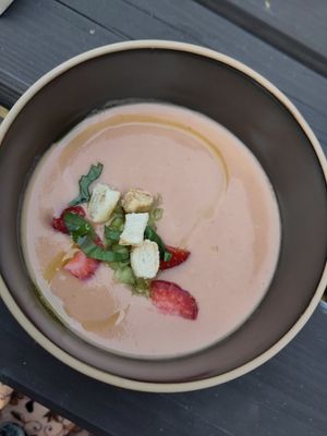 Rabarber soup at Kasvio in Utrecht