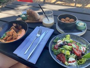 Vegan lunch + bitterballen 🤩 at Kasvio in Utrecht