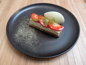 Cashew coconut milk cheesecake. at Kasvio in Utrecht