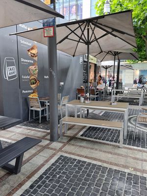  at Nana Express in Frankfurt