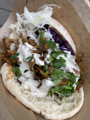 Shawarma Sandwich mit Tahinisoße   #Veganuary at Nana Express in Frankfurt