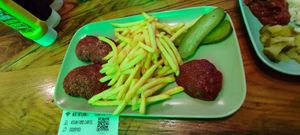 Deliciosa comida, espacio antiespecista y crítico. ¡Me gustó mucho! ♡ #Veganuary at The Vegan Regime in Istanbul