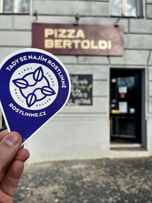 We are on the vegan options maps at Pizza Bertoldi in Prague