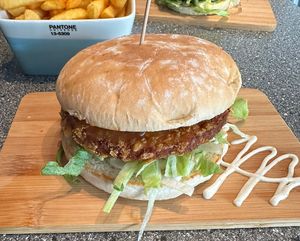 Vegan Chicken Burger  at Dimi's Diner in Sindelfingen