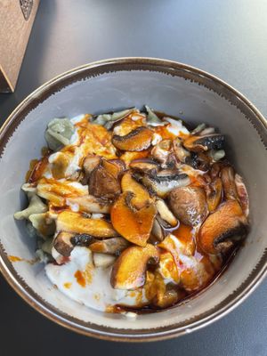   at Lezizel Manti in Cologne