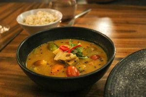 khmer red curry at Element Vegetarian in Phnom Penh