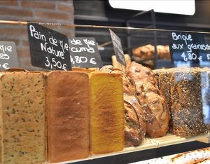 
Recipes for breads made from organic flours, artisanal pastries, pastries, sandwiches and seasonal salads... of course always in 100% vegetable and 100% gourmet versions!
 at Land & Monkeys - Pernety in Paris