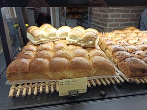 brioche at Land & Monkeys - Pernety in Paris