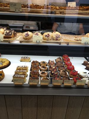 Lots of choice  at Land & Monkeys - Pernety in Paris