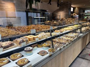 It’s all vegan!  at Land & Monkeys - Pernety in Paris