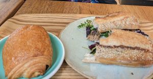 Pan Au Chocolat, yummy at Land & Monkeys - Pernety in Paris