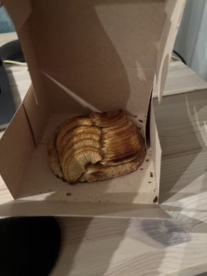 Tarte au fine pomme  at Land & Monkeys - Pernety in Paris