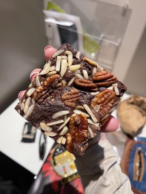   at Land & Monkeys - Pernety in Paris