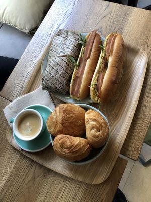   at Land & Monkeys - Pernety in Paris