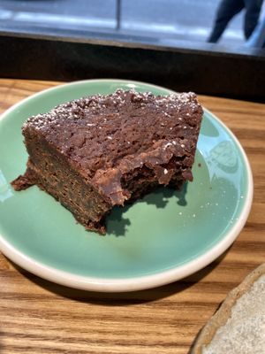 Chocolate cake  at Land & Monkeys - Pernety in Paris