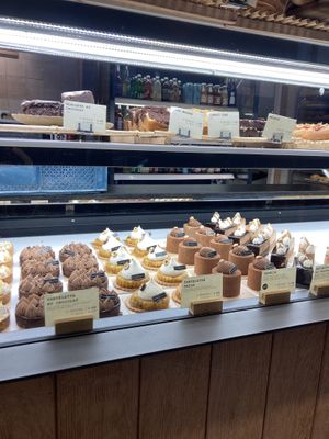   at Land & Monkeys - Pernety in Paris