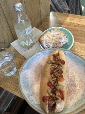   at Land & Monkeys - Pernety in Paris