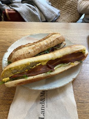   at Land & Monkeys - Pernety in Paris