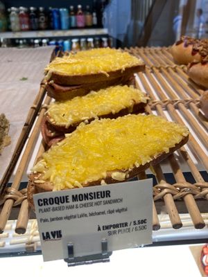  at Land & Monkeys - Pernety in Paris