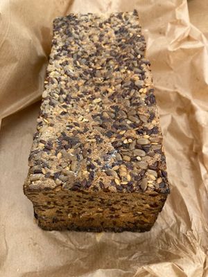 Multigrain bread at Land & Monkeys - Pernety in Paris