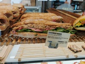 Seafood sandwich with tuna at Land & Monkeys - Pernety in Paris
