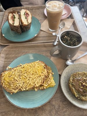   at Land & Monkeys - Pernety in Paris