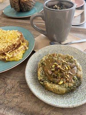 Pistachio Cookie   at Land & Monkeys - Pernety in Paris