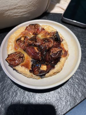   at Land & Monkeys - Pernety in Paris