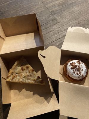   at Land & Monkeys - Pernety in Paris