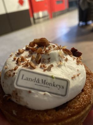   at Land & Monkeys - Pernety in Paris