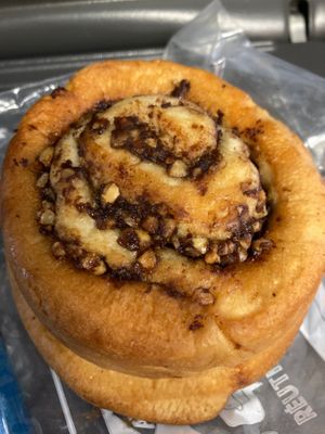 Babka at Land & Monkeys - Pernety in Paris