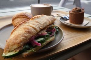  at Land & Monkeys - Pernety in Paris