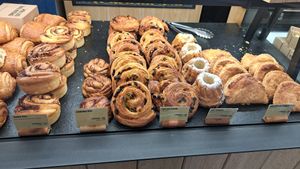  at Land & Monkeys - Pernety in Paris