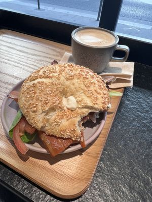 BLT  at Land & Monkeys - Pernety in Paris