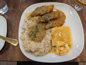 Country chicken platter at PiANTA in Providence