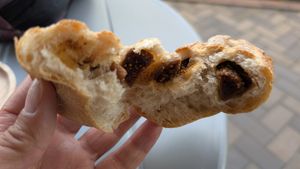 Fig bread at Le Pain De Daniel パンダニエル in Fujikawaguchiko