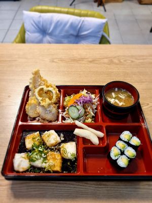 Bento set at Sushi Chungjeon 초밥충전 in Jeju