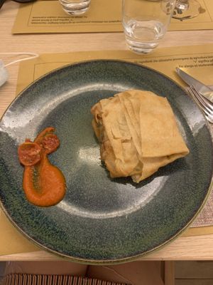 scrigno di pane carasau at Zenzero in Bologna