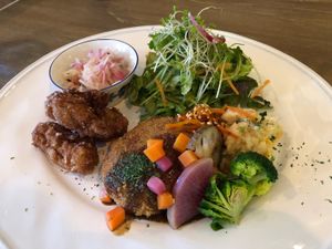 Potato croquette with soy meat plate  at Rainbow Bird Rendezvous in Tokyo