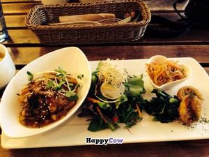 The daily lunch set at Rainbow Bird Rendezvous in Tokyo