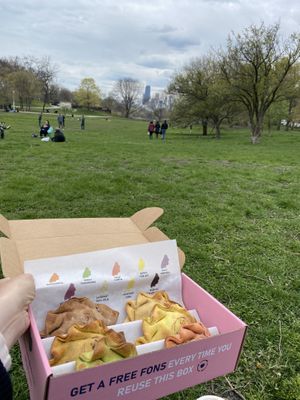 Very close to the park for a picnic at Fons Empanadas in Chicago
